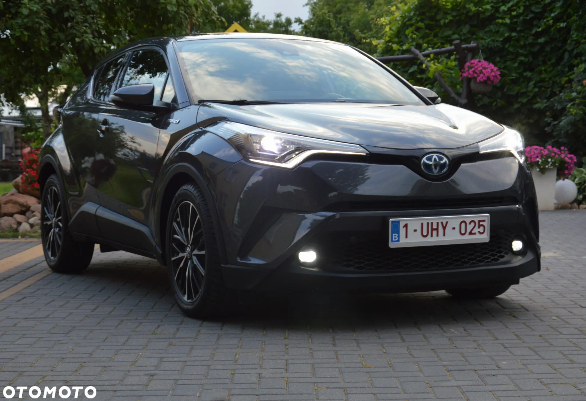 Toyota C-HR 1.8 Hybrid Premium - 12