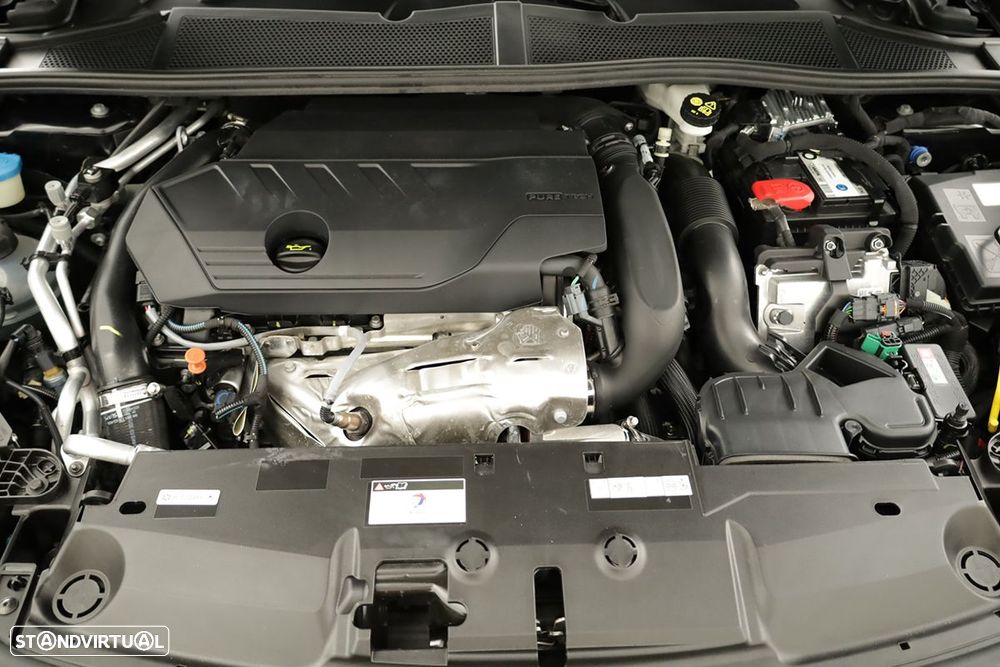 Peugeot 308 1.6 Hybrid Allure Pack e-EAT8 - 27