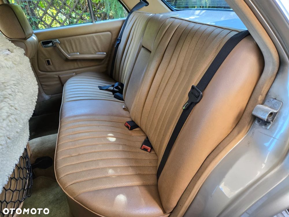 Mercedes-Benz W123 - 9