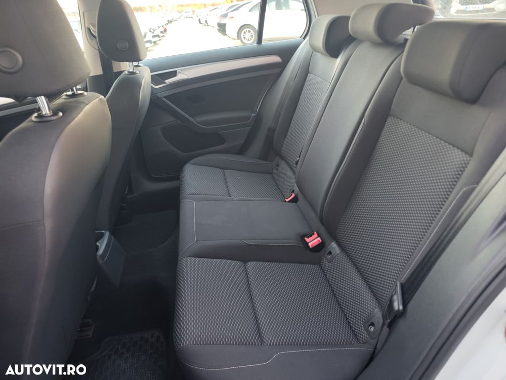Volkswagen Golf 1.0 TSI Comfortline - 14