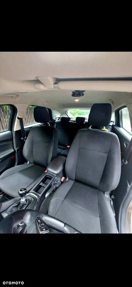 Ford Focus ver-1-5-ecoboost-trend-ass - 11