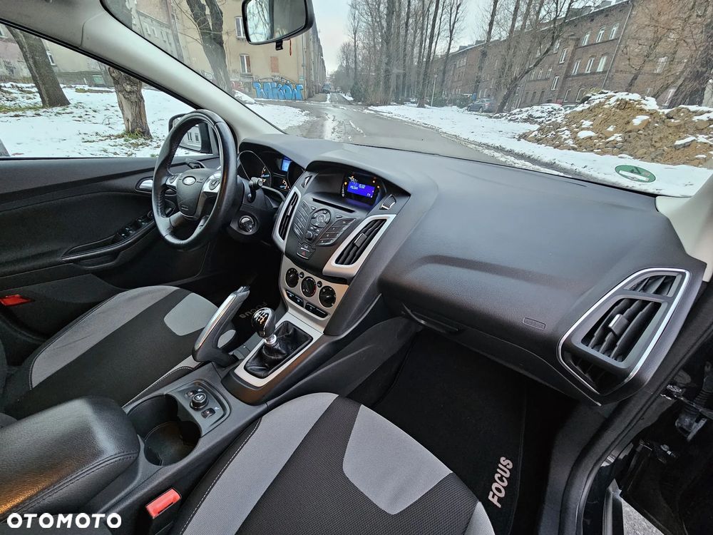 Ford Focus 1.0 EcoBoost Start-Stopp-System Champions Edition - 24