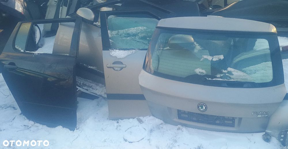 Skoda Fabia II Roomster części drzwi  maska błotnik klapa kolor czarny - 2