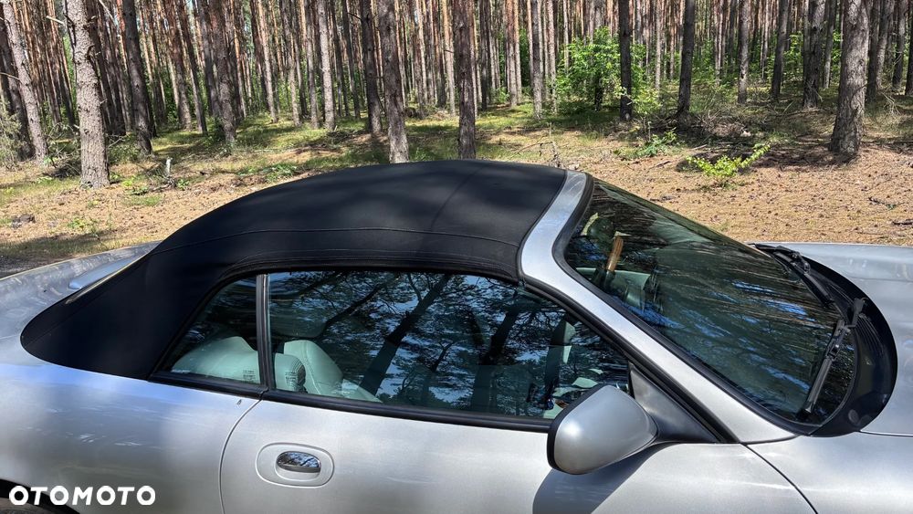 Jaguar XK8 Cabriolet - 14