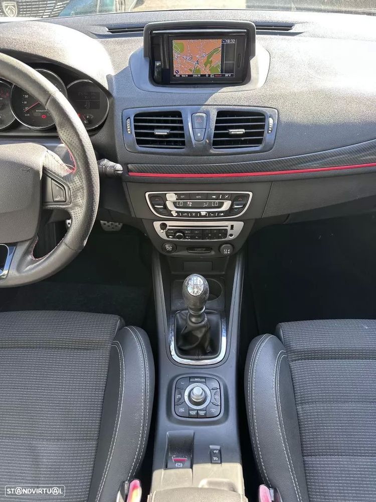 Renault Mégane Sport Tourer 1.5 dCi GT Line - 27