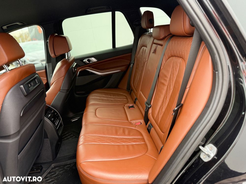 BMW X5 xDrive30d xLine - 24