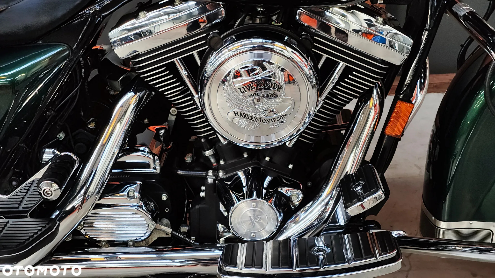 Harley-Davidson Touring Road King - 13