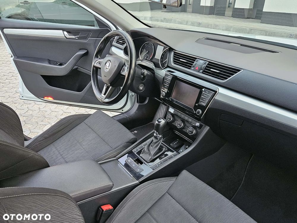 Skoda Superb 2.0 TDI Active DSG - 7