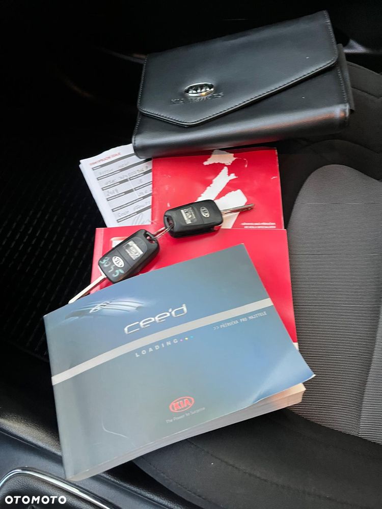 Kia Ceed 1.6 GDI L - 17