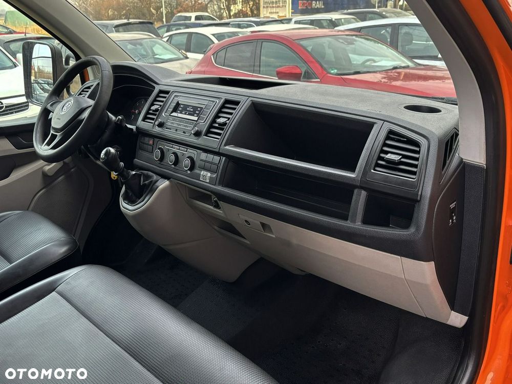 Volkswagen Transporter - 26