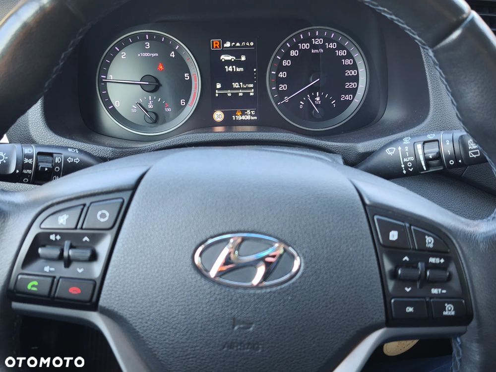 Hyundai Tucson 2.0 CRDI 4WD Automatik Style - 7