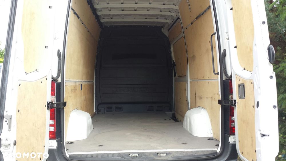 Mercedes-Benz Sprinter - 5