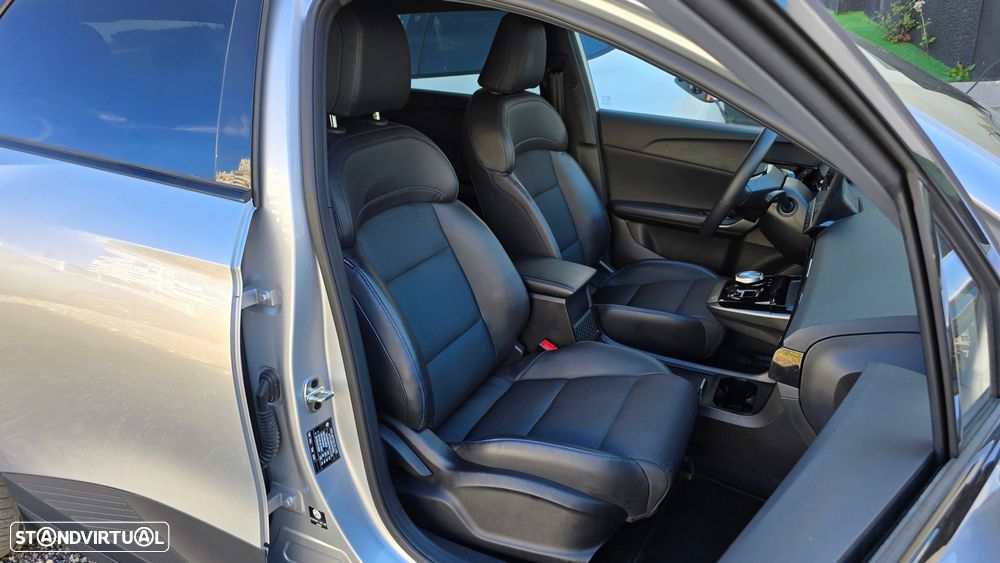 MG MG4 64 kWh Luxury - 46