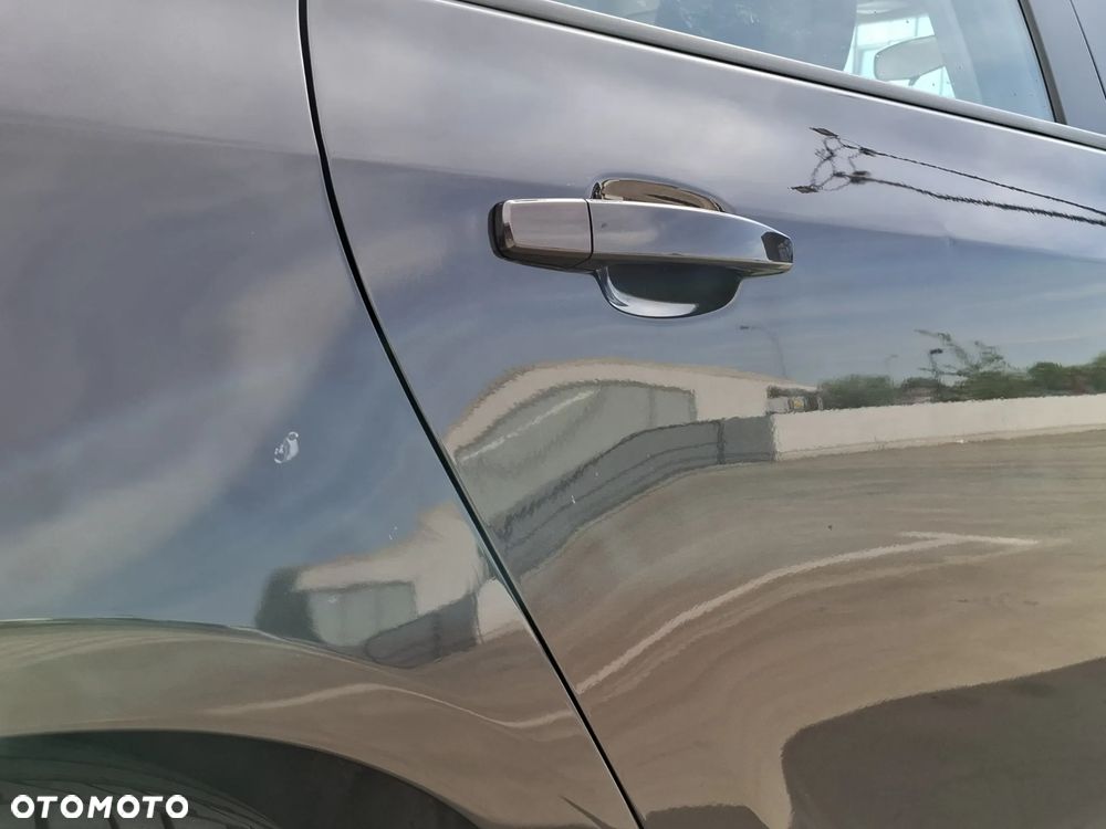 Opel Astra 1.6 CDTI Essentia - 10