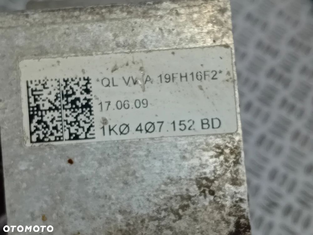 wahacz prawy przód Seat Leon II 2009 1K0199232K - 2
