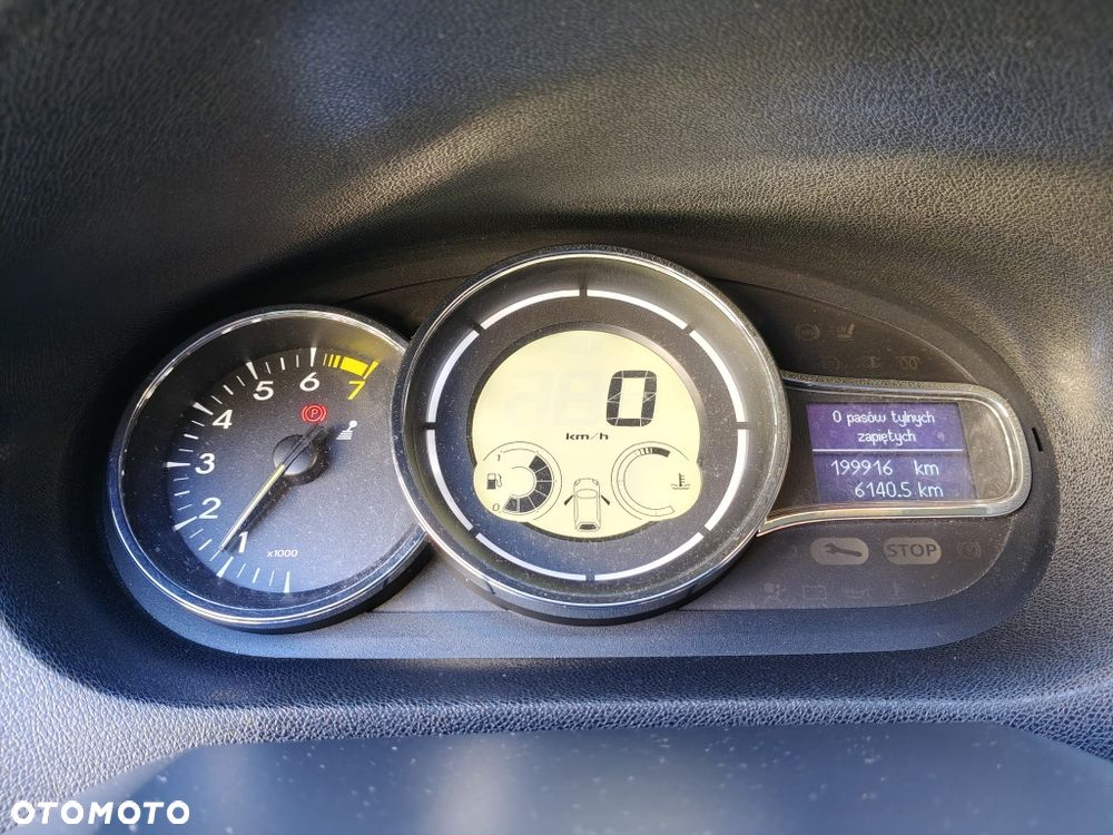 Renault Megane - 11
