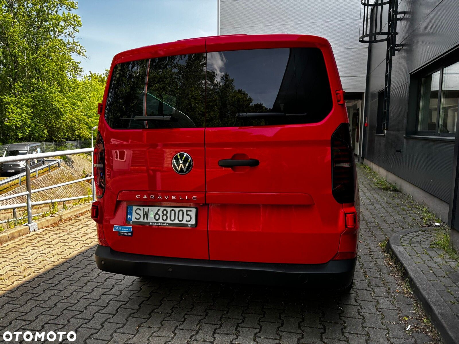 Volkswagen Nowa Caravelle 2.0 TDI 150 KM 6-manualna L2 - 8