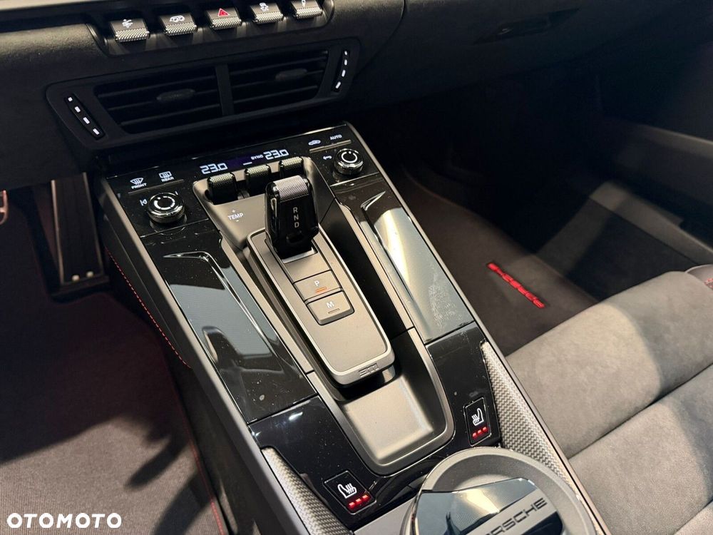 Porsche 911 - 25