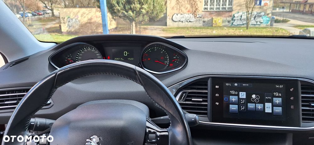 Peugeot 308 1.6 HDi Active - 11