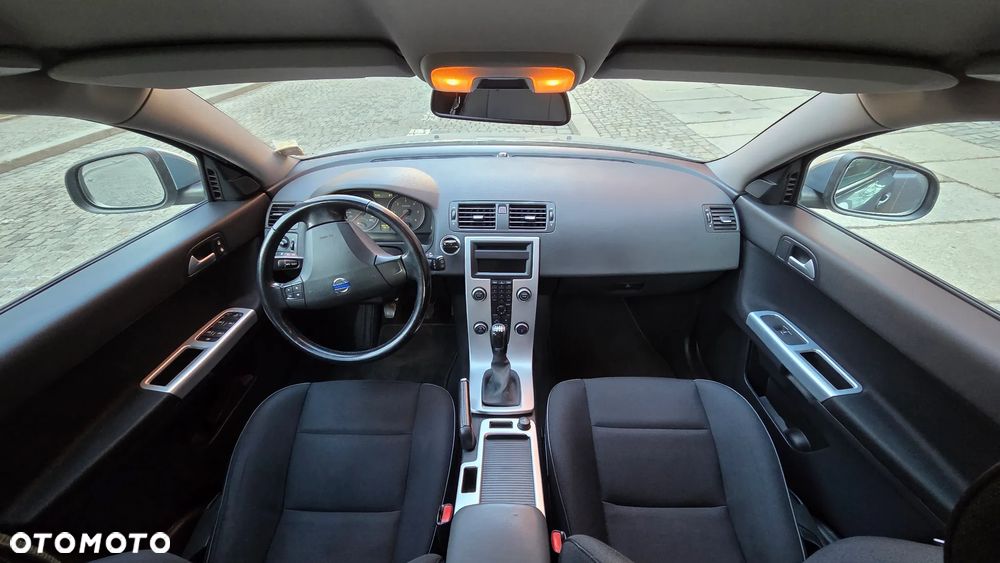 Volvo V50 2.0D - 19