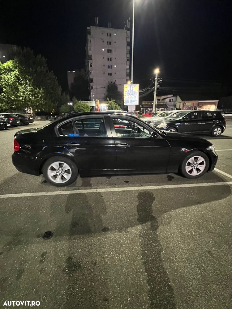BMW Seria 3 318d - 8
