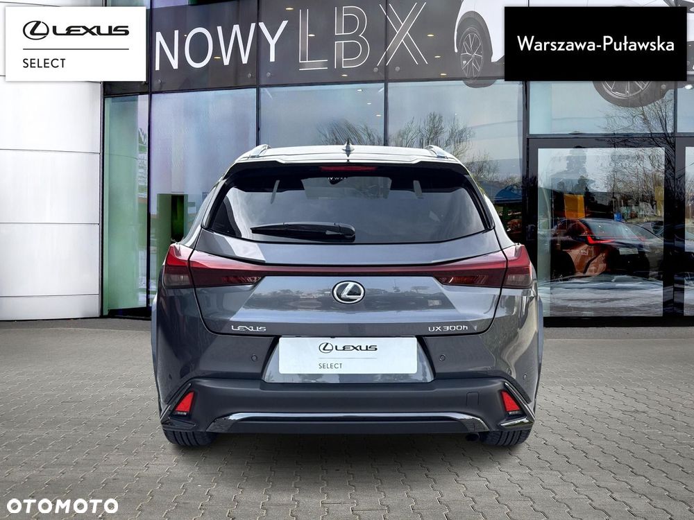 Lexus UX - 7