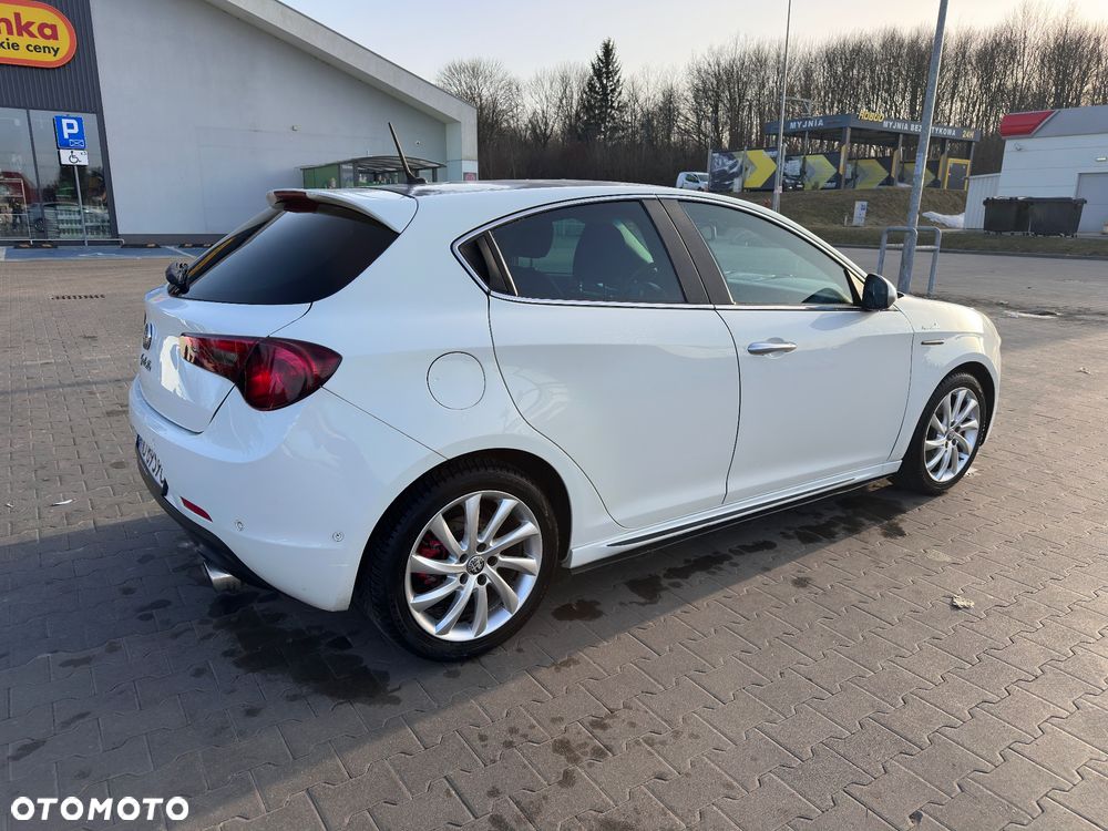 Alfa Romeo Giulietta 1.4 TB MultiAir Distinctive TCT - 9