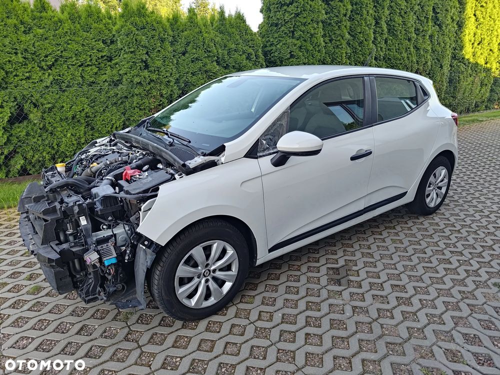 Renault Clio - 9