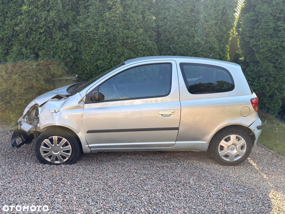 Toyota Yaris - 2
