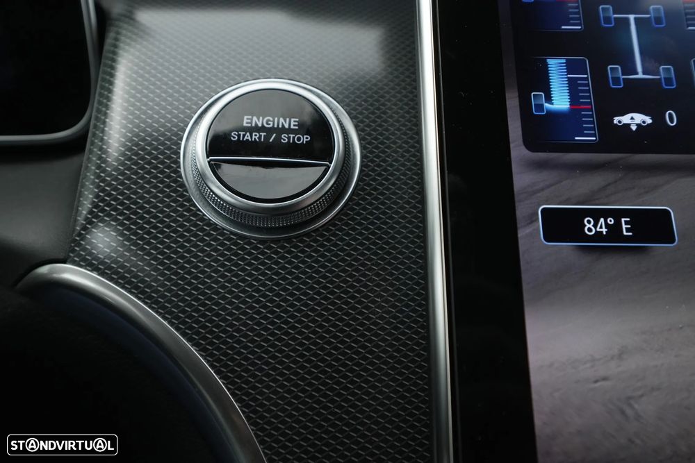 Mercedes-Benz GLC 300 e 4Matic 9G-TRONIC AMG Line Advanced - 28