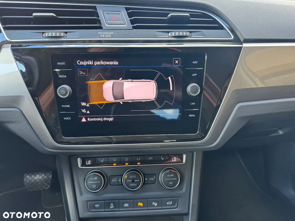 Volkswagen Touran 2.0 TDI SCR DSG Comfortline - 18