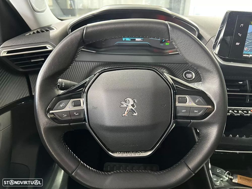 Peugeot e-2008 50 kWh Allure - 8