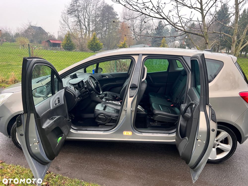 Opel Meriva - 8