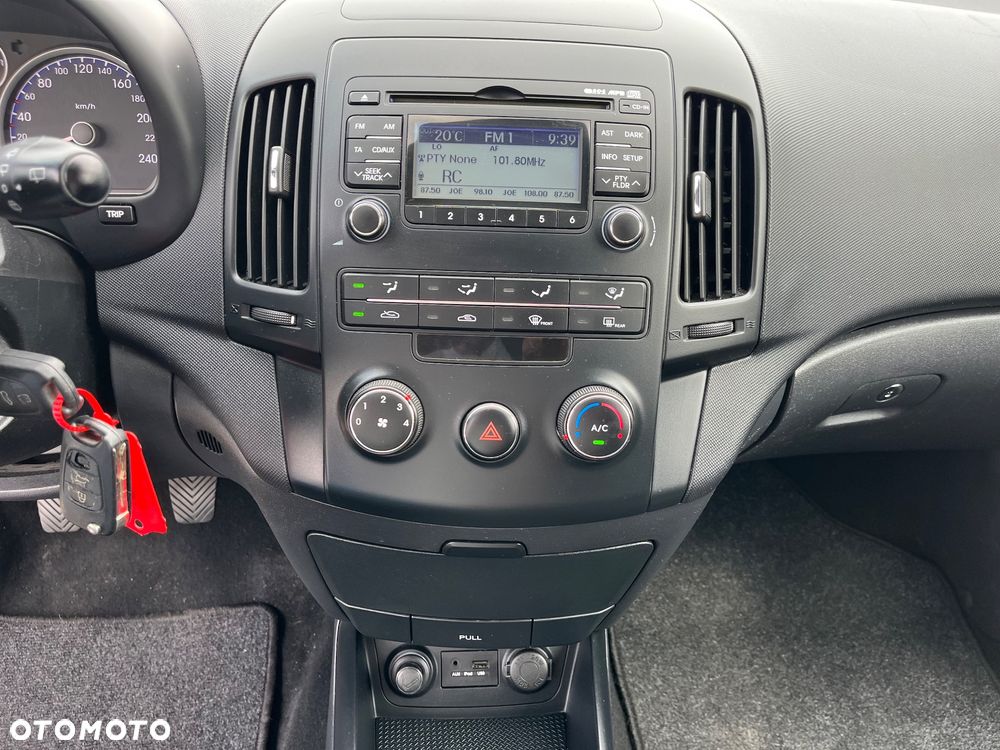 Hyundai i30 i30cw 1.4 blue Comfort - 12