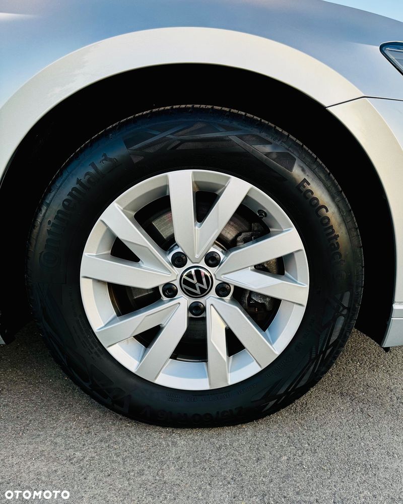 Volkswagen Passat 1.5 TSI EVO Essence - 7