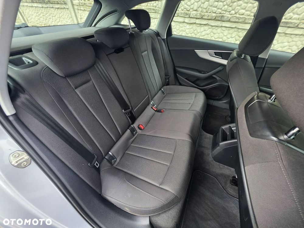 Audi A4 Avant 2.0 TDI - 26