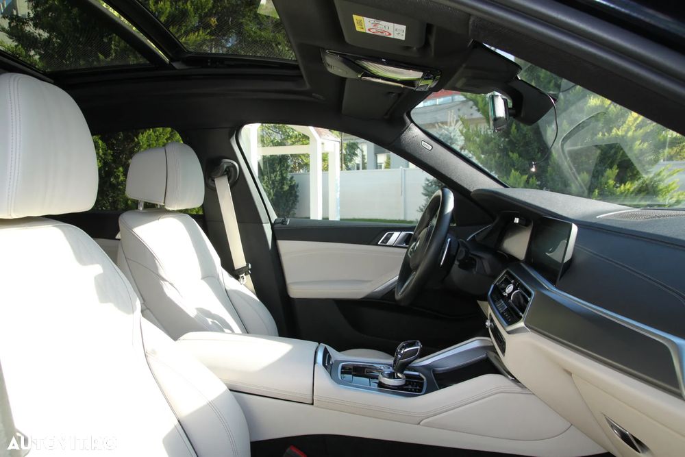 BMW X6 xDrive40i - 13
