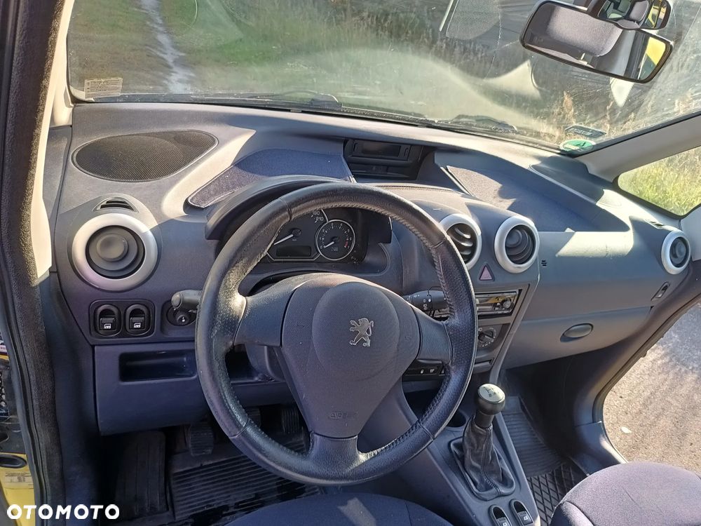 Peugeot 1007 1.4 Trendy - 7