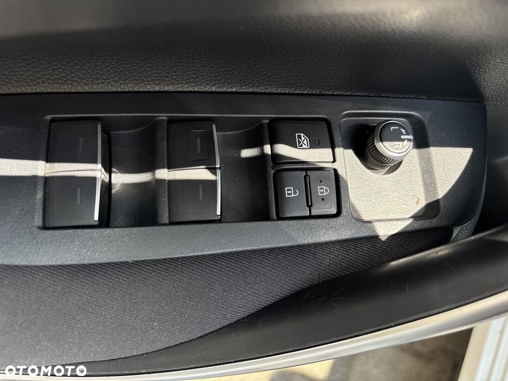 Toyota Corolla - 21