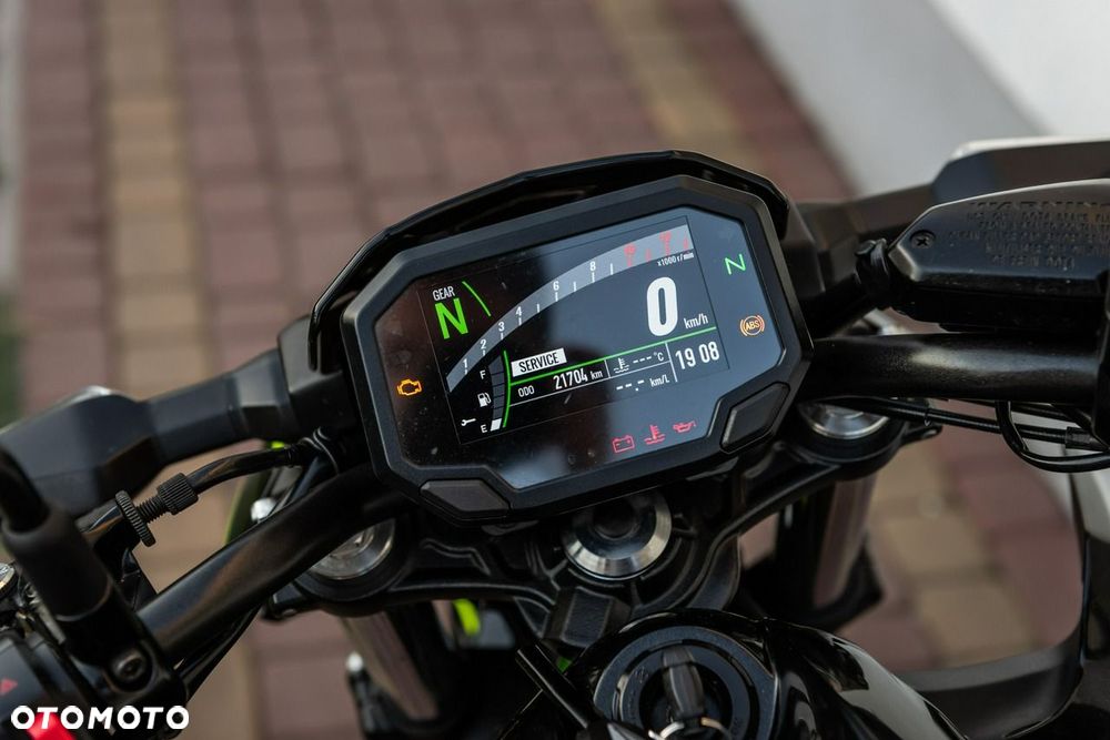 Kawasaki Z 650 - 11