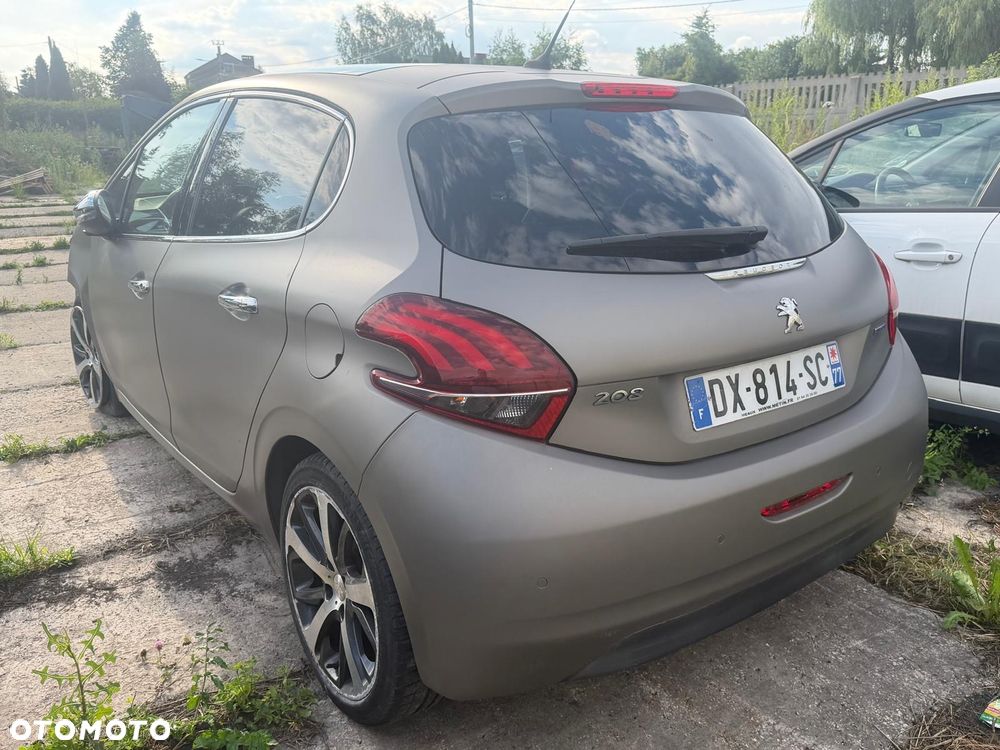 Peugeot 208 - 3