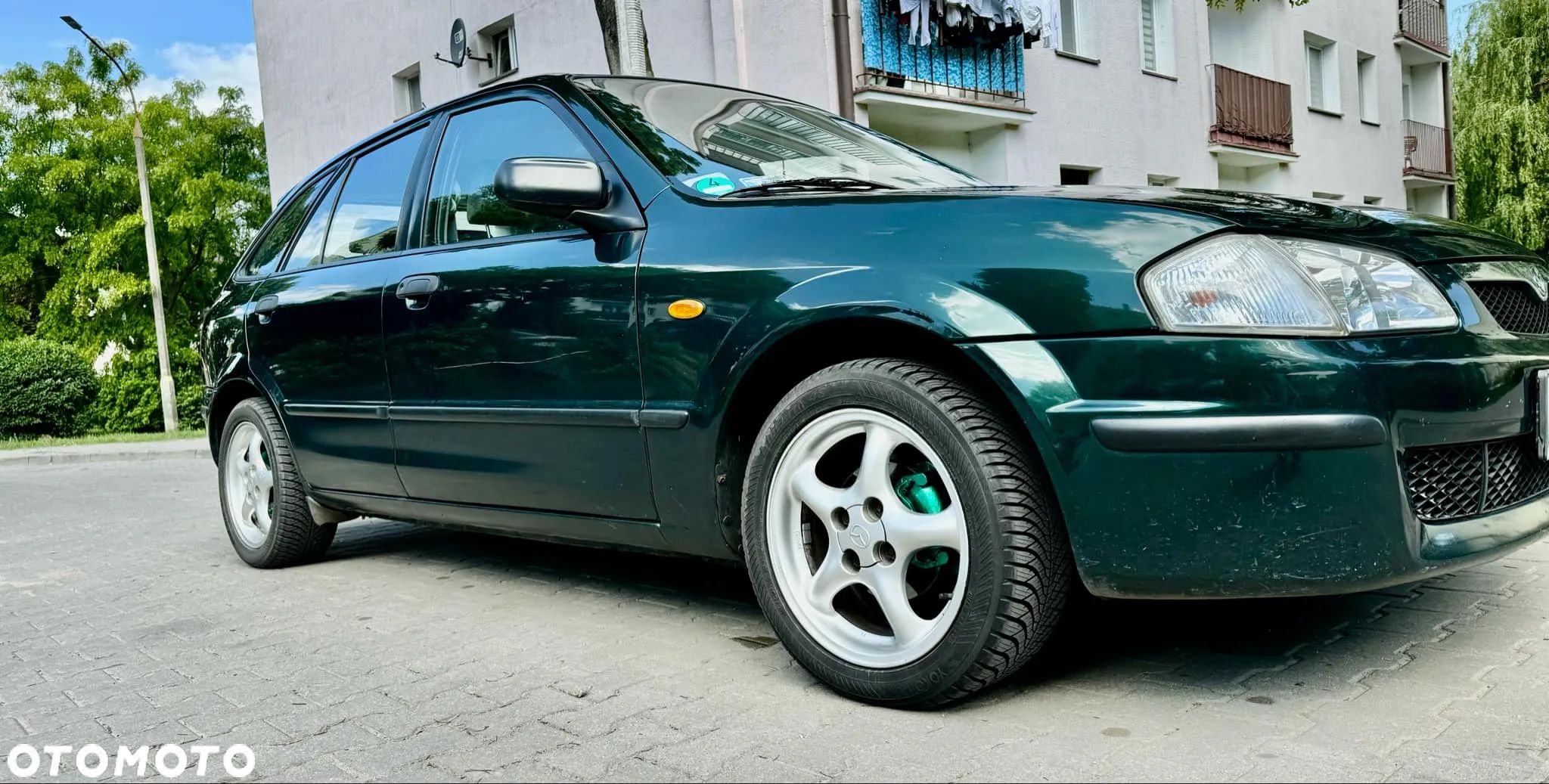 Mazda 323F - 1