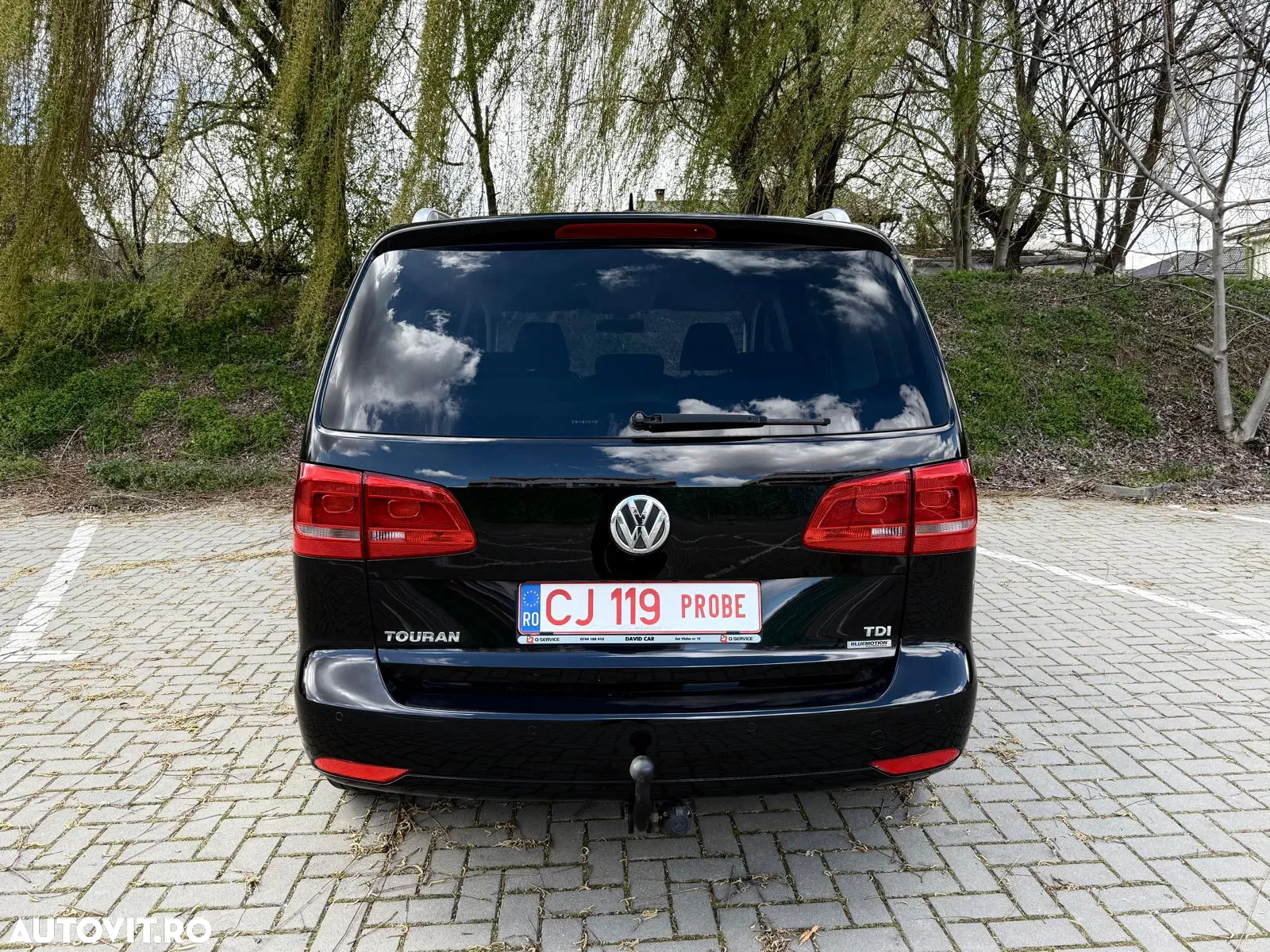 Volkswagen Touran 1.6 TDI BlueMotion Technology Comfortline - 9