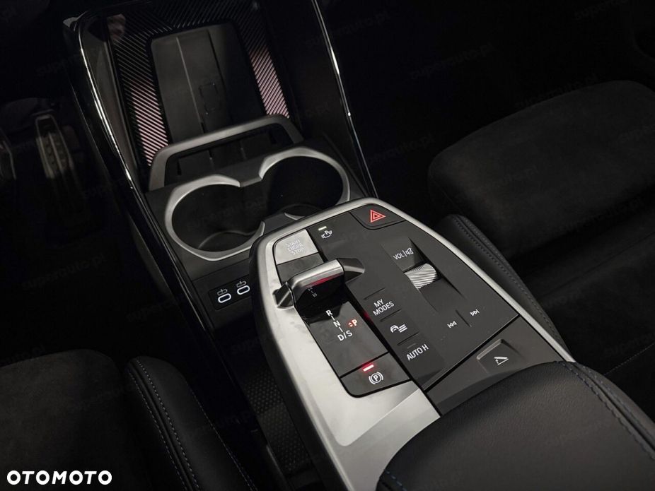 BMW X1 sDrive18i M Sport - 11