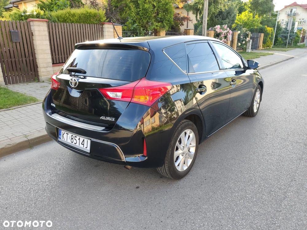 Toyota Auris 1.33 Dual-VVT-i - 3
