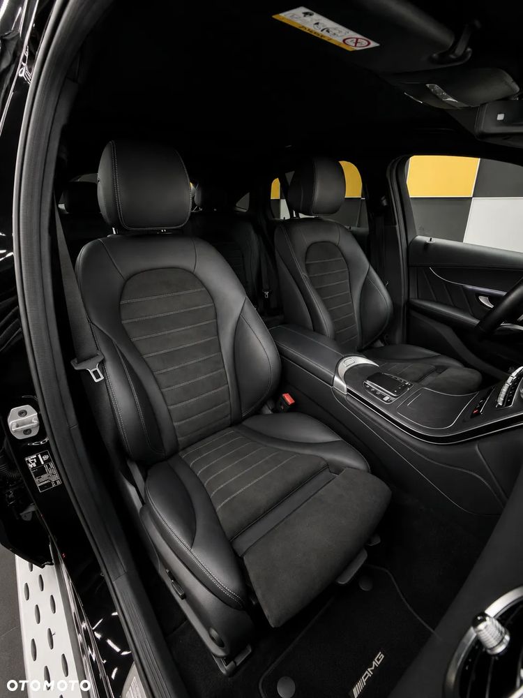 Mercedes-Benz GLC 200 d 4Matic 9G-TRONIC AMG Line Plus - 24
