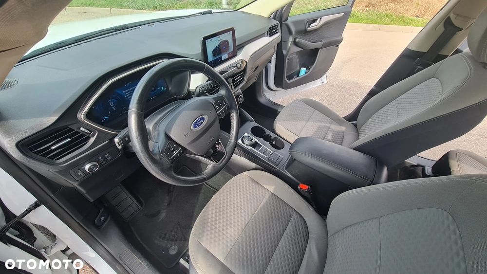 Ford Kuga - 11