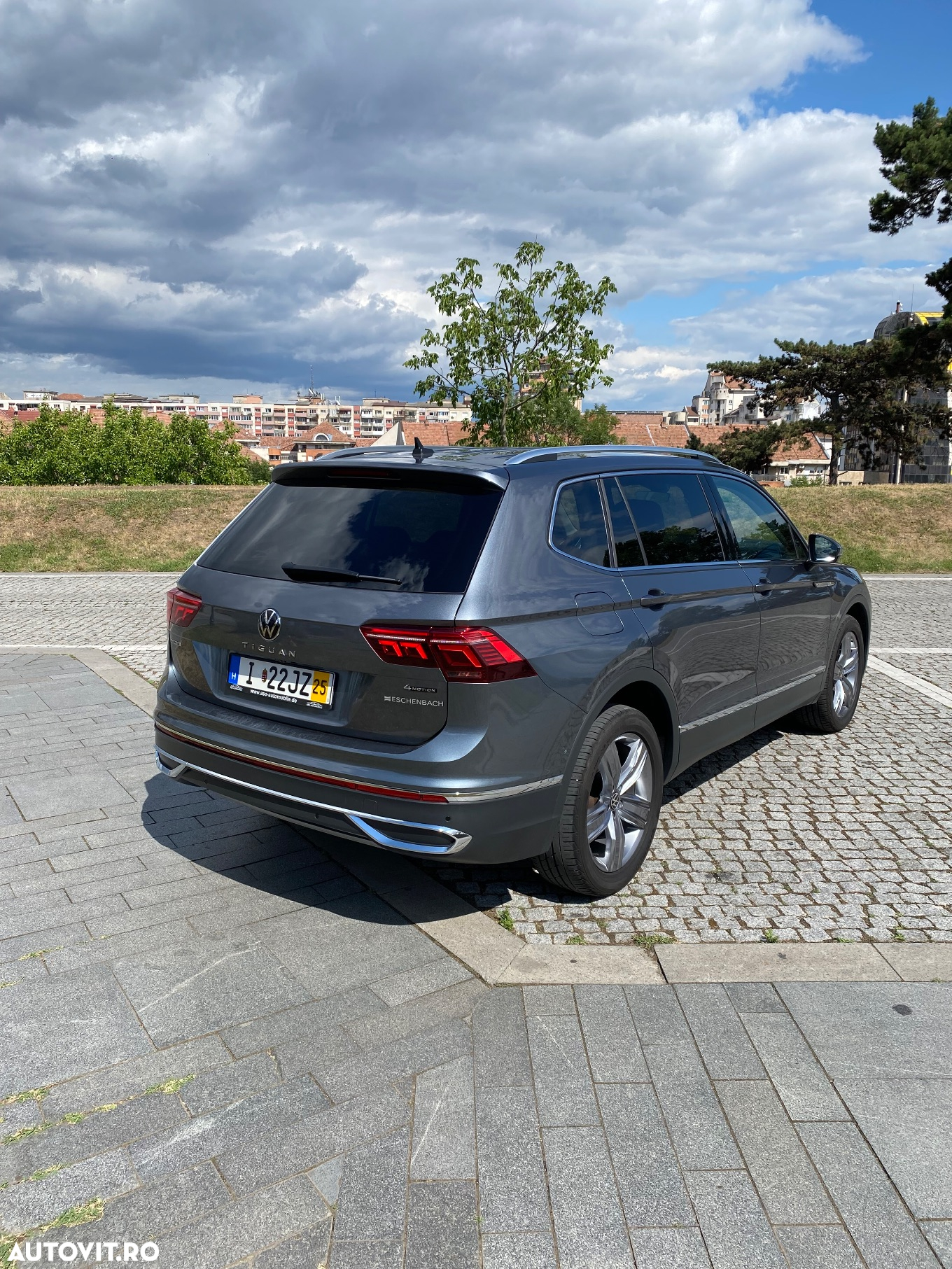 Volkswagen Tiguan Allspace 2.0 TDI 4Mot DSG Elegance - 4