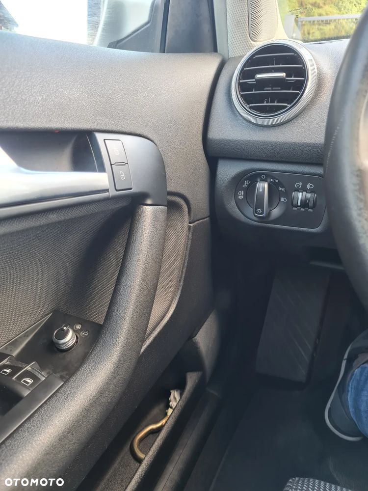 Audi A3 Sportback 2.0 TDI Ambition - 29