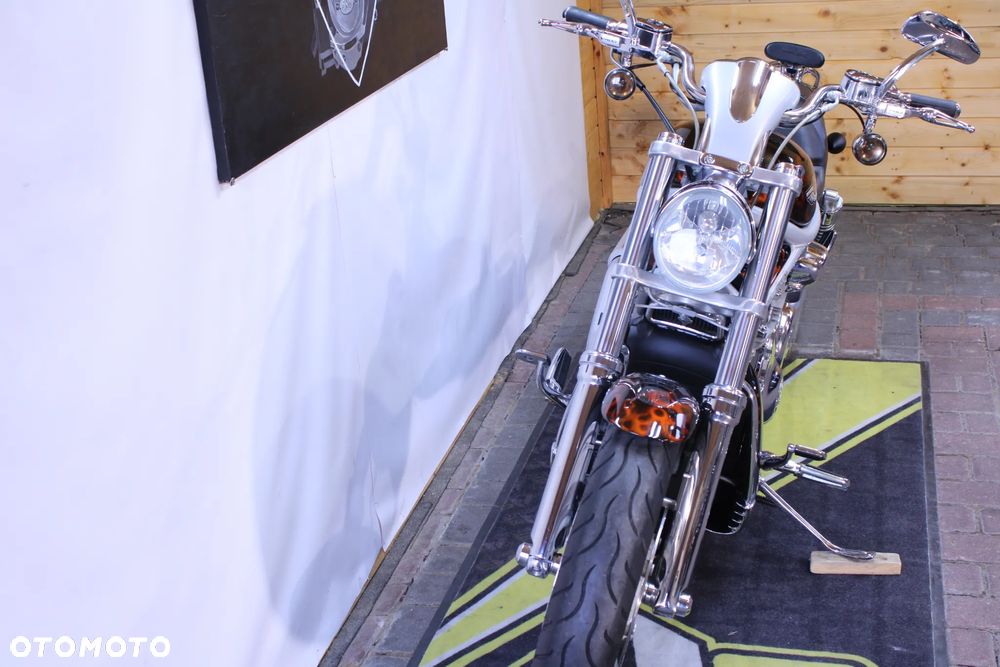 Harley-Davidson V-Rod Street Rod - 37